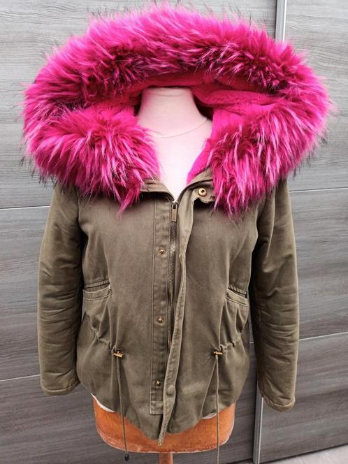 dikke winterjas maat smal- medium, Kleding | Dames, Jassen | Winter, Zo goed als nieuw, Ophalen of Verzenden