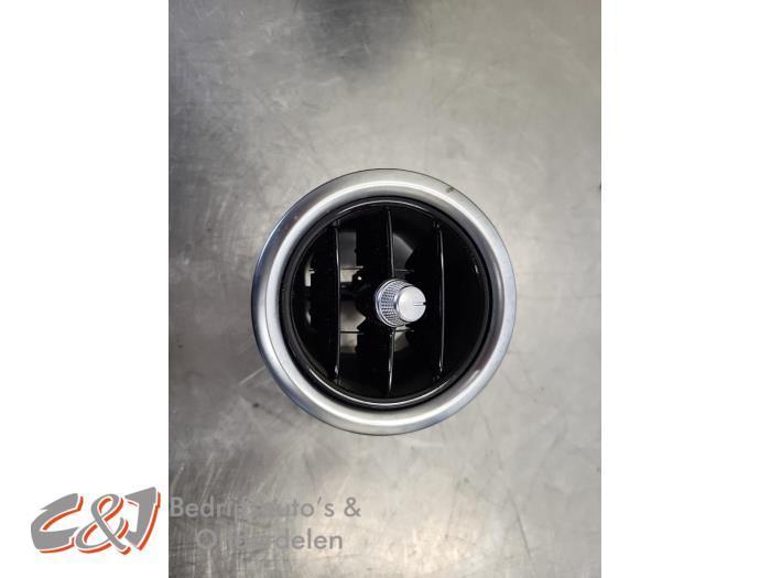 Luchtrooster Dashboard van een Mercedes V-Klasse, Auto-onderdelen, Dashboard en Schakelaars, Mercedes-Benz, Gebruikt, 3 maanden garantie