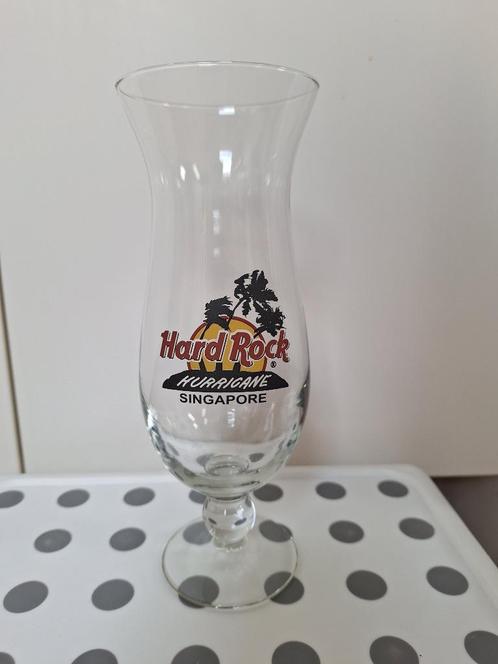 Hard Rock Cafe Singapore Hurricane Glass, Verzamelen, Glas en Drinkglazen, Zo goed als nieuw, Overige typen, Ophalen