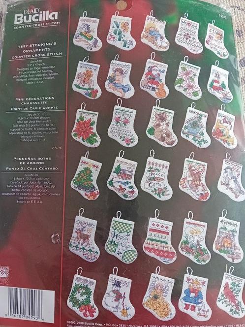 Borduurpakket Tiny's Stocking Ornaments van Bucilla, Hobby en Vrije tijd, Borduren en Borduurmachines, Nieuw, Borduurpakket, Verzenden