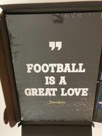 Displate quote "Football is a great love", Photo ou Poster, Moins de 50 cm, Enlèvement, Moins de 50 cm
