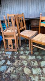 Zes stoelen met rieten zitting in goede staat GRATIS, Antiek en Kunst, Ophalen of Verzenden