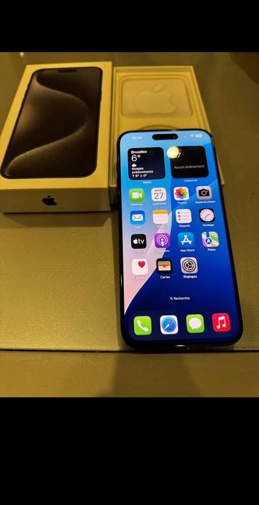 iPhone 15 Pro Max noir, Télécoms, Téléphonie mobile | Apple iPhone, Comme neuf, iPhone 15, Noir, Enlèvement