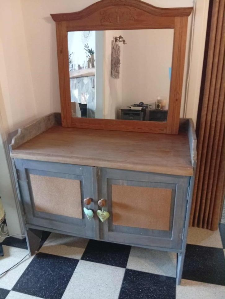 MEUBLE CUSTOMISE, Huis en Inrichting, Kasten |Televisiemeubels, Zo goed als nieuw, Ophalen