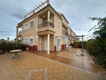 Maison duplex à vendre avec garage à Orihuela Costa...