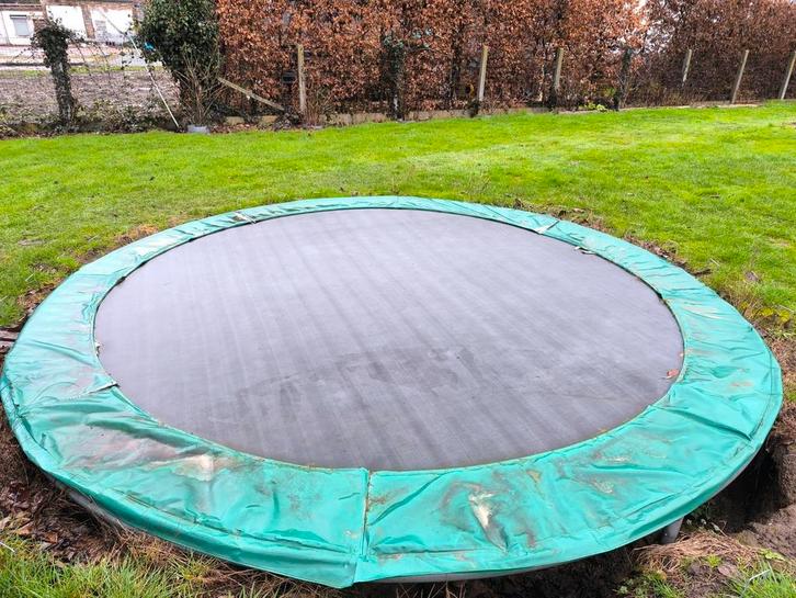 Trampoline 420 CM diameter, Kinderen en Baby's, Speelgoed | Buiten | Trampolines, Ophalen