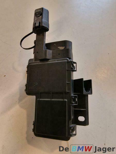 Aftakpunt B+ motorruimte BMW 7-serie E65 E66 61138387568, Auto-onderdelen, Interieur en Bekleding, BMW, Gebruikt, Ophalen of Verzenden