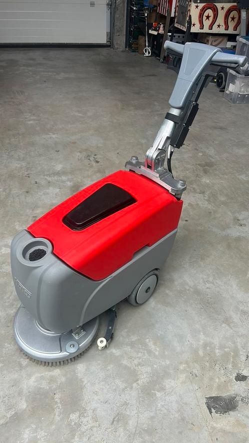Schrob-zuigmachine hako b12, Doe-het-zelf en Bouw, Reinigingsmachines, Zo goed als nieuw, Schrobmachine, Ophalen
