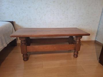 Salontafel in eik beschikbaar voor biedingen