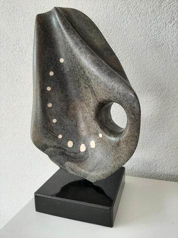 ABSTRACT BEELD uit STEEN beschikbaar voor biedingen