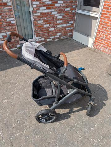 uppababy vista beschikbaar voor biedingen