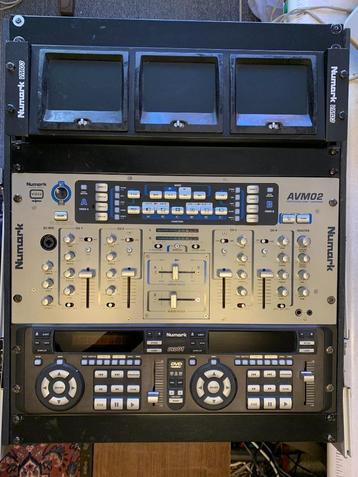 Tâble de mixage Video Numark et amplificateur de puissance, Enlèvement
