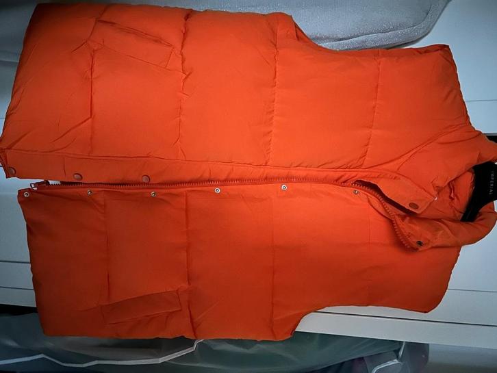 Oranje gilet in NIEUWSTAAT !, Kleding | Dames, Bodywarmers, Nieuw, Oranje, Verzenden