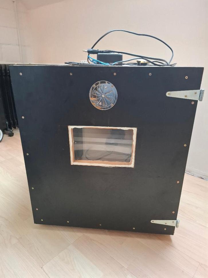 Zelfbouw broedkast, Dieren en Toebehoren, Pluimvee | Toebehoren, Gebruikt, Broedmachine, Ophalen