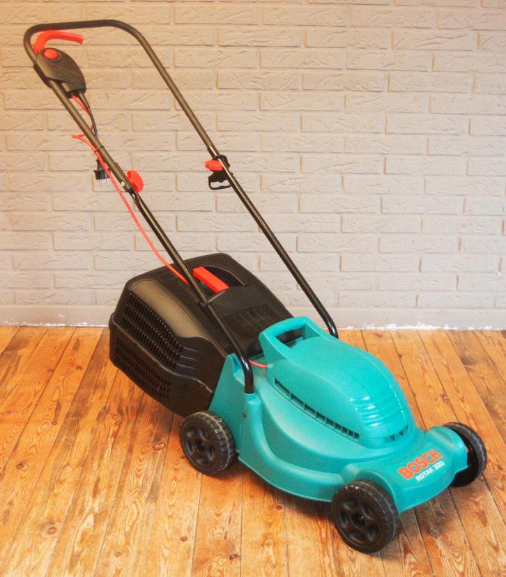 Bosch Rotak 320 Elektrische Grasmaaier Met Opvangbak, Tuin en Terras, Grasmaaiers, Gebruikt, Elektrische grasmaaier, 30 t/m 39 cm