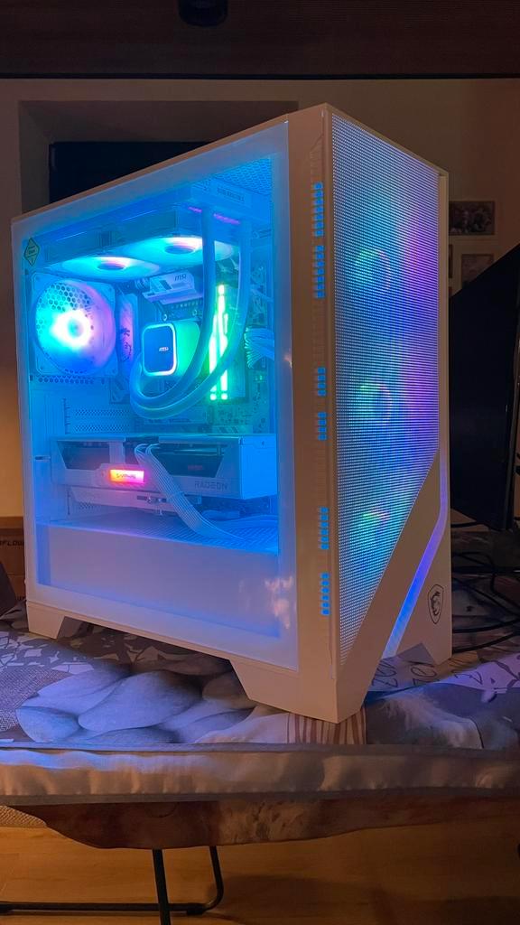 AMD Rysen 7 9700x RGB Gaming PC-hoesje Nieuw, Computers en Software, Desktop Pc's, Nieuw, 4 Ghz of meer, SSD, 32 GB, Met videokaart