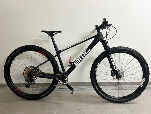 BMC Twostroke TOPMODEL -custom opgebouwd - M- Wedstrijdfiets, Fietsen en Brommers, Fietsen | Mountainbikes en ATB, Zo goed als nieuw
