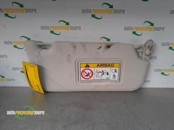 Zonneklep van een Ford Focus beschikbaar voor biedingen