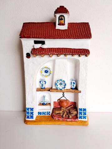 Keramiek huisje  beschikbaar voor biedingen