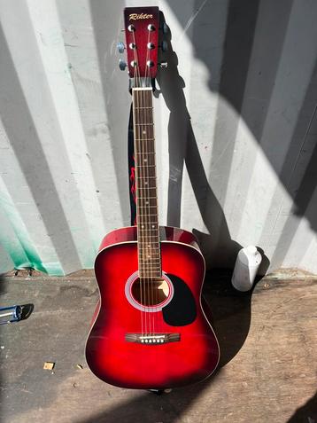 Rikter akoestische gitaar