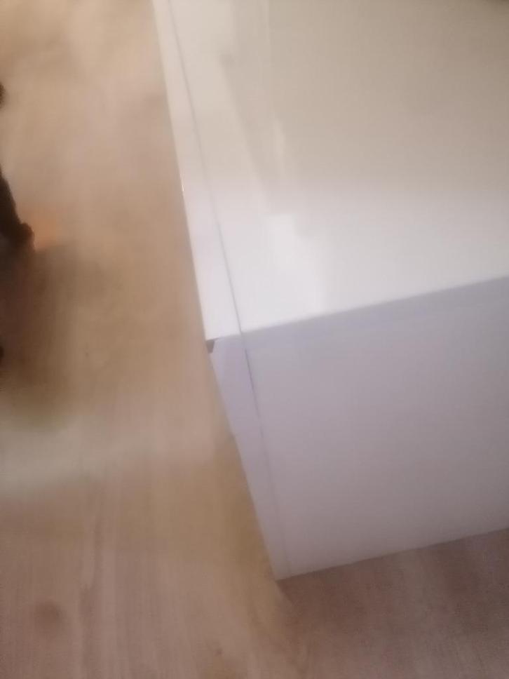 Gratis witte hoogglans tv kast, Huis en Inrichting, Kasten |Televisiemeubels, Gebruikt, Minder dan 100 cm, 150 tot 200 cm, 25 tot 50 cm