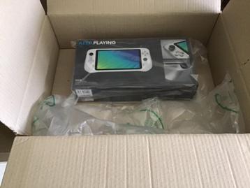 Logitech G Cloud console (NIEUW) + adapter  new !! beschikbaar voor biedingen