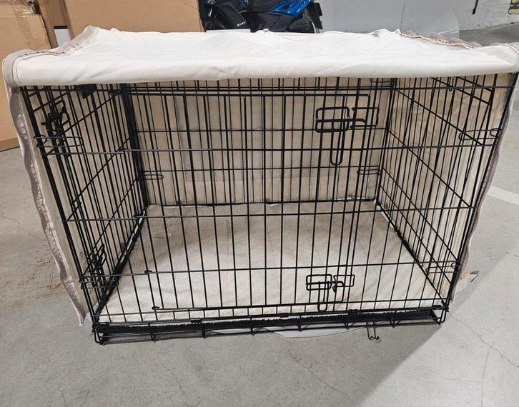 District 70 bench maat L met alle accessoires, Dieren en Toebehoren, Hondenbenches, Gebruikt, Ophalen