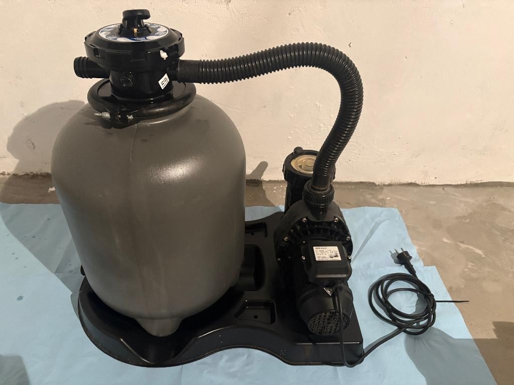 Filtration piscine avec vanne 6 voies,parfait état. AQUAPLUS, Enlèvement ou Envoi, Comme neuf, Filtre