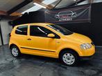 Volkswagen fox • 1.2i • vitres électrique • garantie 12 mois, Auto's, Volkswagen, Voorwielaandrijving, Stof, 139 g/km, Zwart