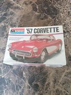 Monogram bouwdoos uit 1977 schaal 1/24 nog sealed '57 corvet, Hobby en Vrije tijd, Modelbouw | Auto's en Voertuigen, Auto, Groter dan 1:32