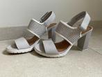 Clarks Artisan 39 hoge hiel, Beige, Ophalen of Verzenden, Schoenen met hoge hakken, Clarks