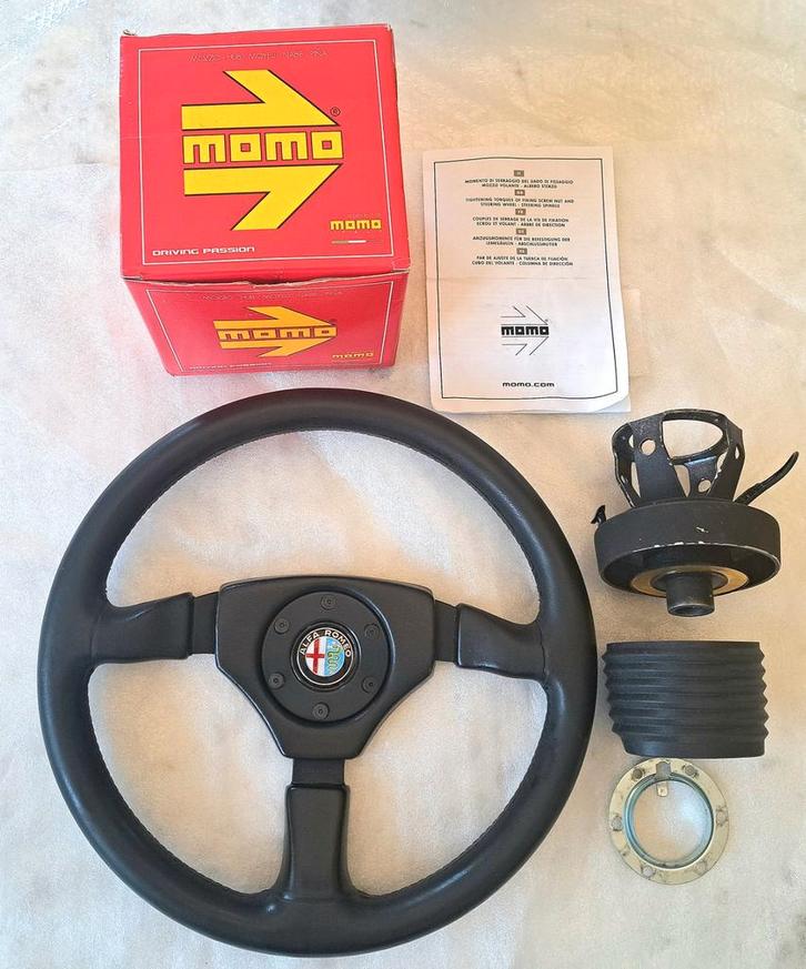 Uiterst zeldzaam Momo Zagato stuurwiel van Alfa Sz - Rz, Auto-onderdelen, Interieur en Bekleding, Ophalen of Verzenden