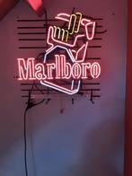 Marlboro neon lichtreklame, Verzamelen, Ophalen