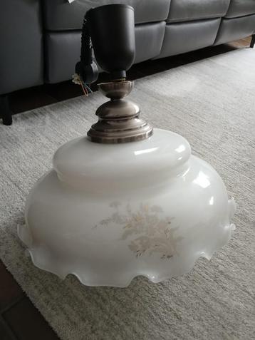Vintage luster melkglas  beschikbaar voor biedingen