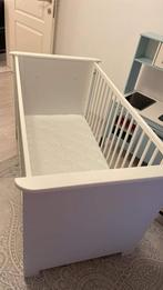 Baby bed, Kinderen en Baby's, Kinderkamer | Complete kinderkamers, Ophalen of Verzenden, Zo goed als nieuw