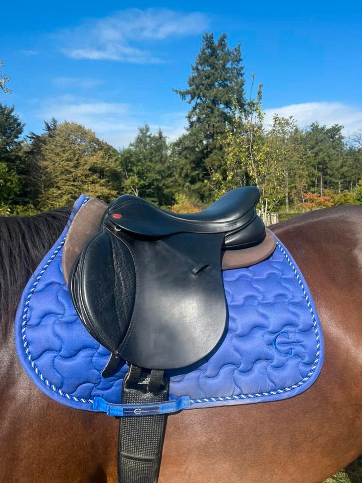 Selle obstacle Kent and Master 17 pouces, Dieren en Toebehoren, Paarden en Pony's | Zadels, Zo goed als nieuw, Springen, Ophalen