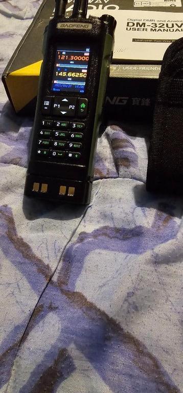 a vendre baofeng uv32 dmr vhf uhf pmr neuf  beschikbaar voor biedingen