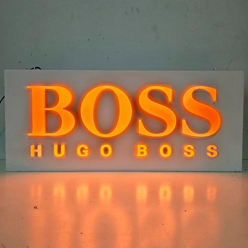 exceptionally rare Hugo Boss neon sign, Collections, Marques & Objets publicitaires, Comme neuf, Emballage, Enlèvement ou Envoi