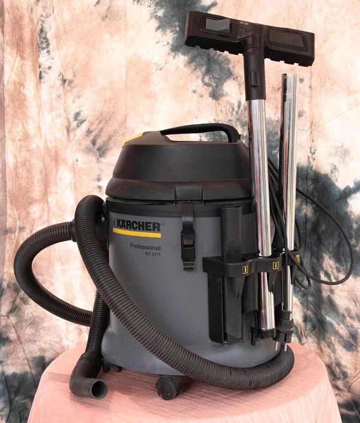 Aspirateur sec/humide KARCHER NT 27/1, Bricolage & Construction, Matériel de nettoyage, Utilisé, Aspirateur d'eau, Enlèvement