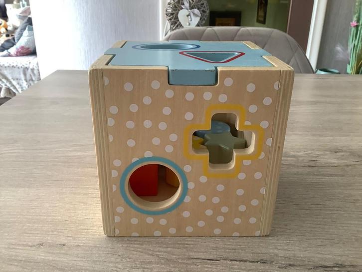 Cube jouet en bois avec formes (14x14 cm), Enfants & Bébés, Jouets | Éducatifs & Créatifs, Comme neuf, Puzzles, Découverte, Enlèvement ou Envoi