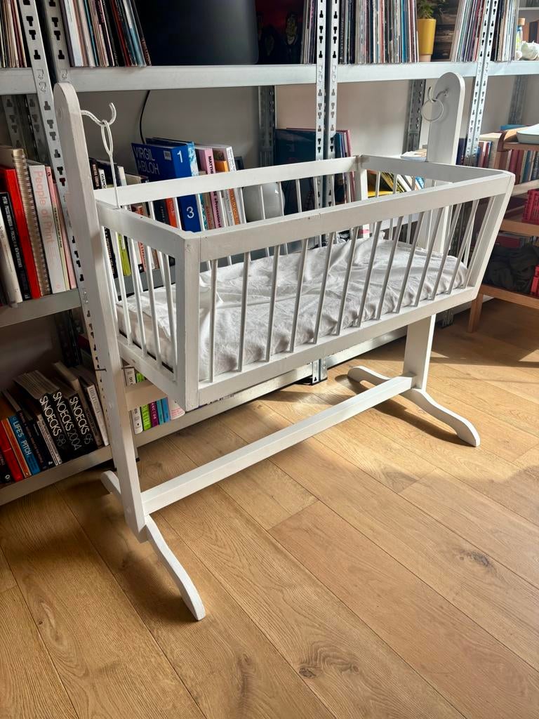 Wiegje met matras en aerosleep matje, Kinderen en Baby's, Ophalen, Zo goed als nieuw