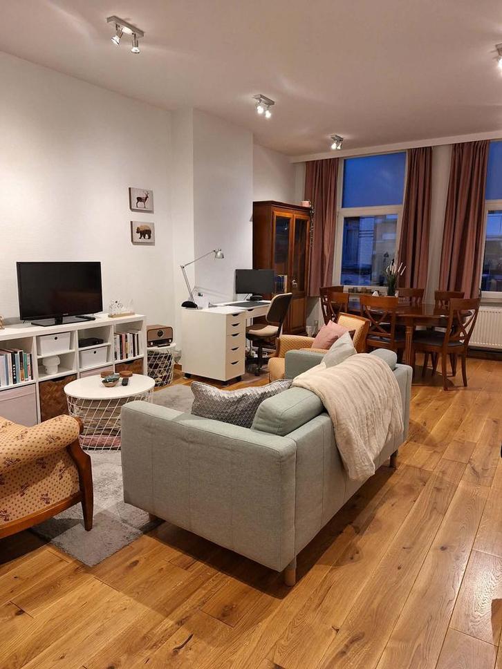 Ruim gerenoveerd app 2 slpk nabij St Pieters station, Immo, Appartements & Studios à louer, Gand