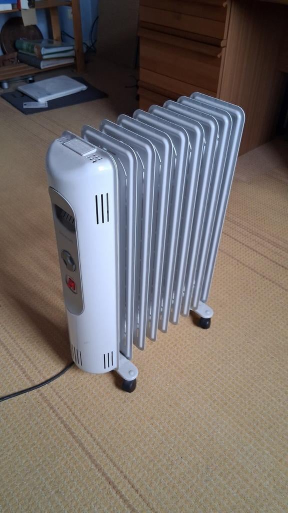 Oliebadradiator van 2000 W, Ophalen, 30 tot 80 cm, Radiator, Minder dan 60 cm