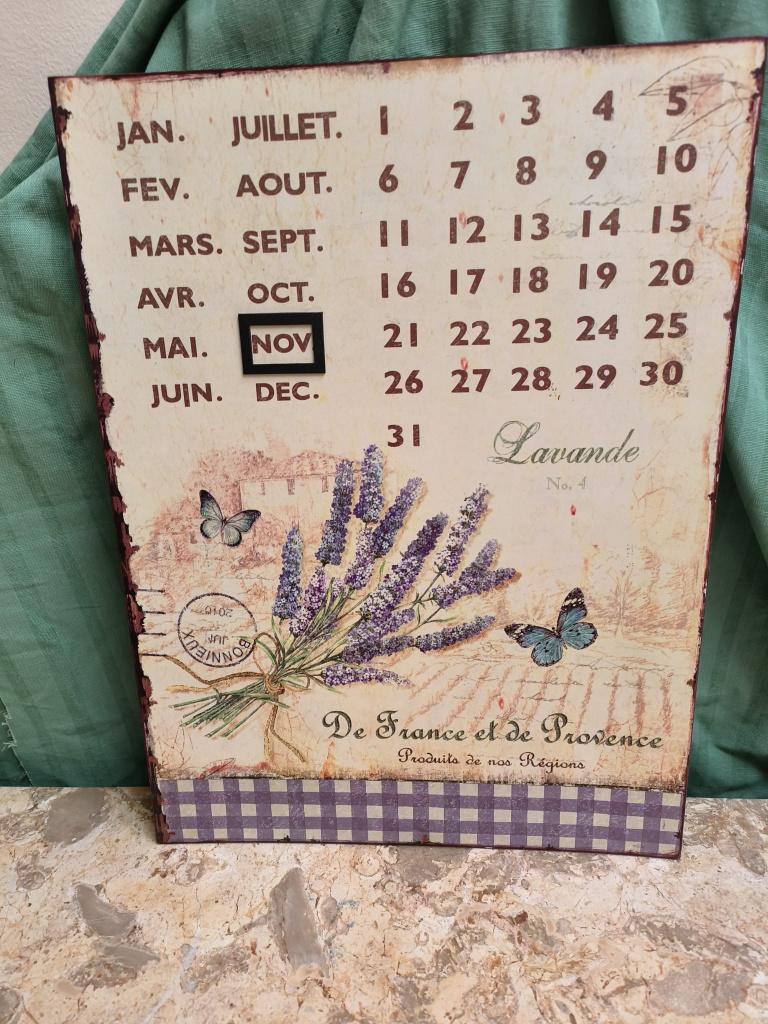 Kalender in het Frans op een email bord, Antiek en Kunst, Antiek | Email, Ophalen