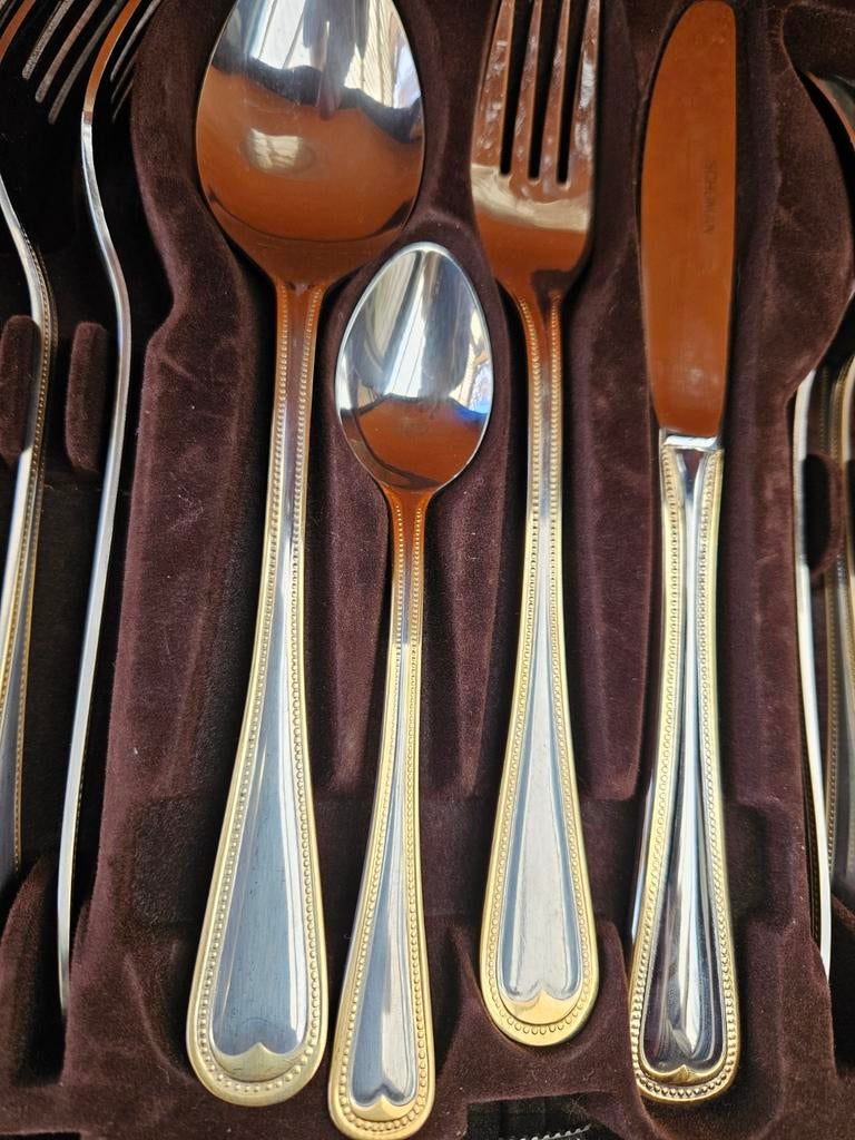 Bestekkoffer 70-delige 24-karaats vergulde bestekset - ongeb, Antiek en Kunst, Antiek | Bestek, Ophalen of Verzenden