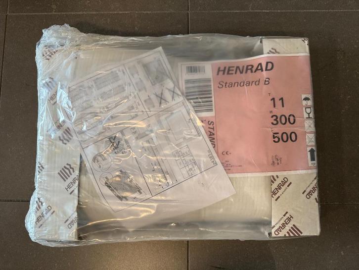 radiator Henrad Standaard 300 hoog x 500 breed - type 11, Bricolage & Construction, Chauffage & Radiateurs, Neuf, Radiateur, 200 à 500 watts