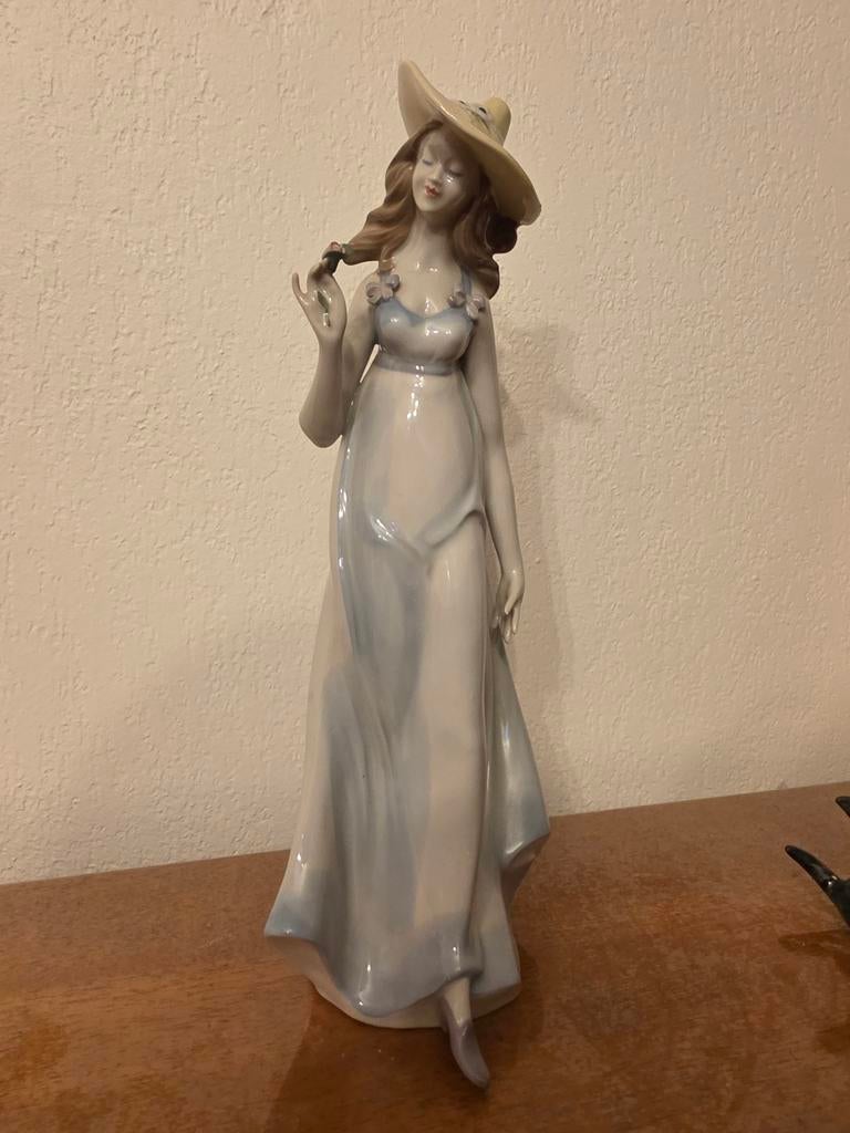 Figurine, statuette allemande, Collections, Statues & Figurines, Enlèvement