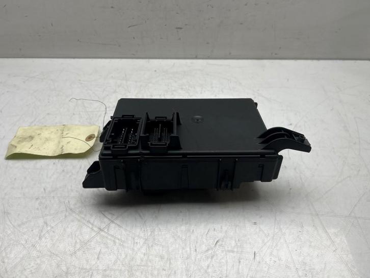 BOITIER FUSIBLES Opel Corsa D (01-2006/12-2014) (|13367920|), Autos : Pièces & Accessoires, Électronique & Câbles, Opel, Utilisé