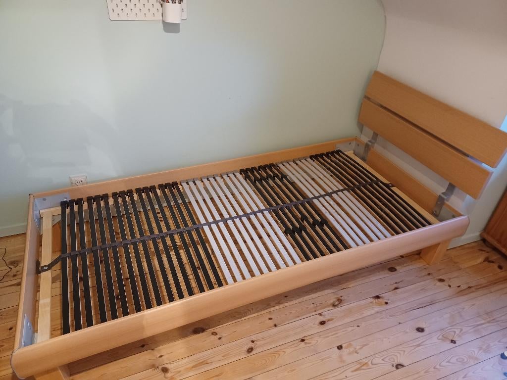 enkel bed, Ophalen, Gebruikt, 90 cm, 200 cm