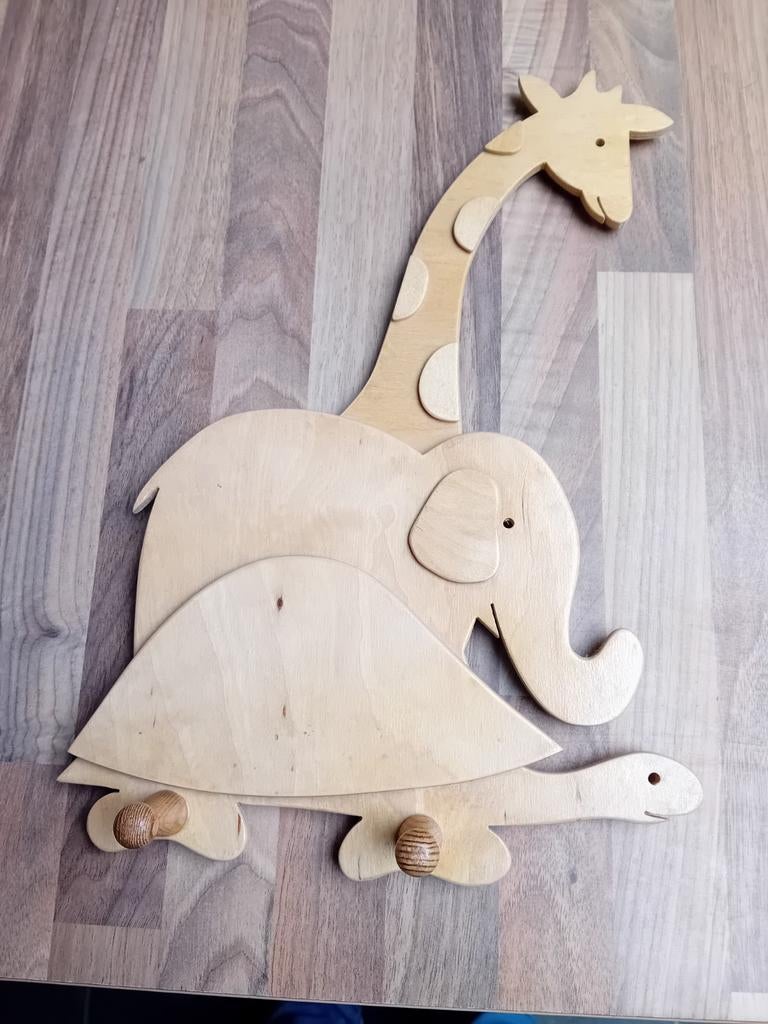 Houten kapstok met drie dieren, Ophalen, Zo goed als nieuw, Kapstokje